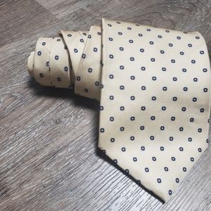 Izod Pale Yellow with Navy Circles Tie